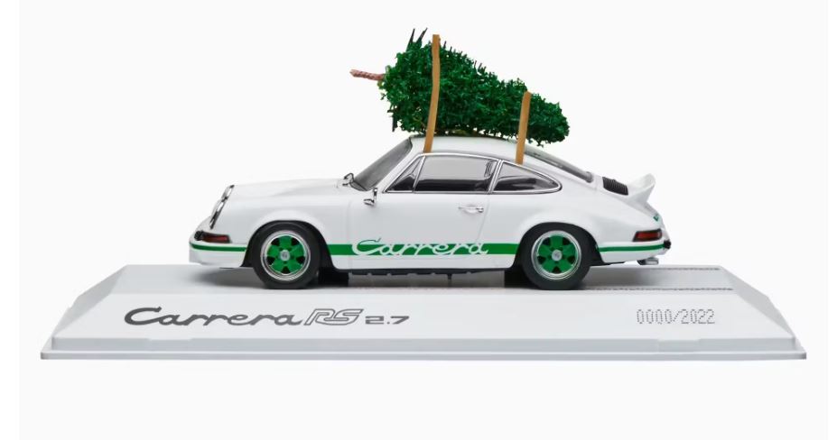 PORSCHE 911 Carrera 4S Coupé (992) Model 1:43 avanturínově zelená