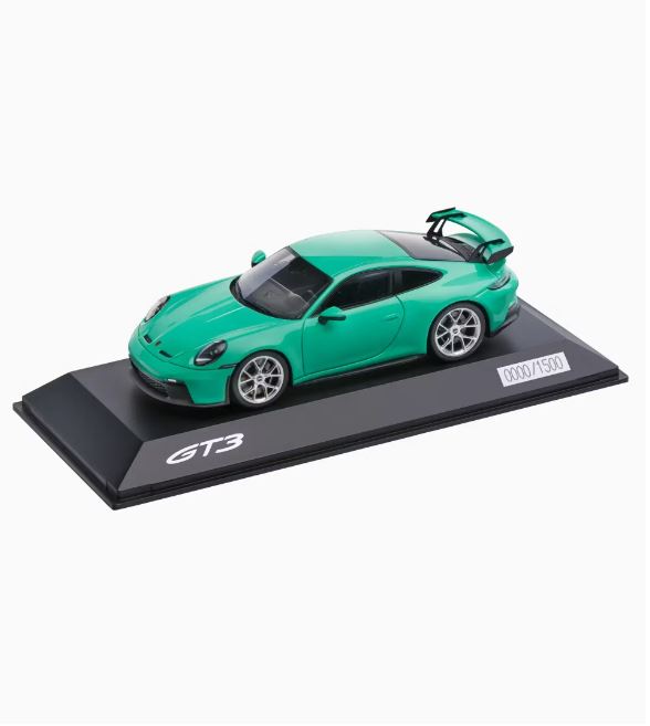 PORSCHE 911 GT3 (992) Model 1:43 mátově zelená