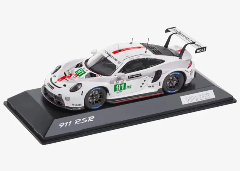 PORSCHE 911 RSR #91 24h Le Mans 2022 Model 1:43 startovní číslo 91 bílá
