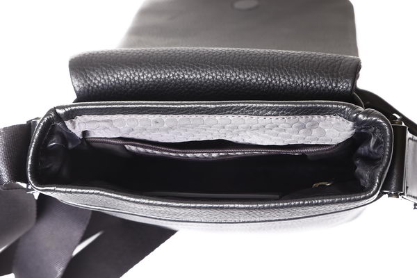Porsche Design Cervo 2.0 LEATHER SHOULDERBAG XSVZ Taška přes rameno černá black