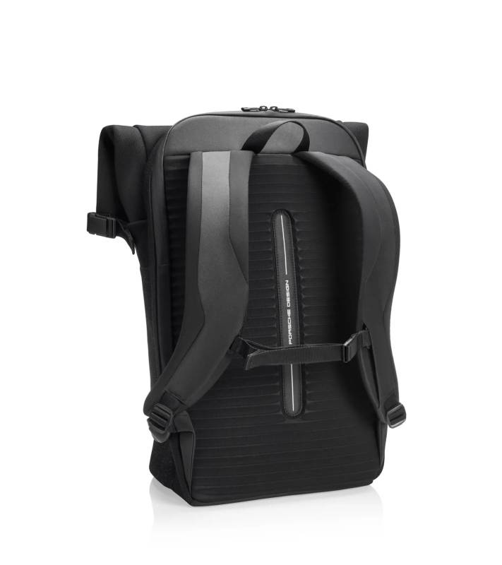 PORSCHE DESIGN Evoknit Backpack Moderní batoh sportovního vzhledu s kapsou na notebook 15"