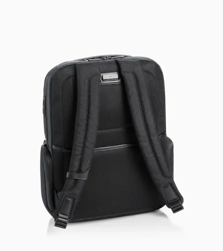 Porsche Design Roadster Pro Backpack L batoh černý