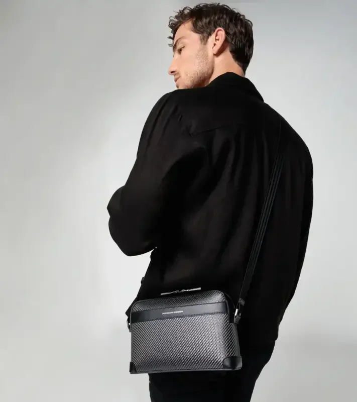PORSCHE DESIGN Carbon Shoulder Bag S2 Taška přes rameno z uhlíkových vláken černá