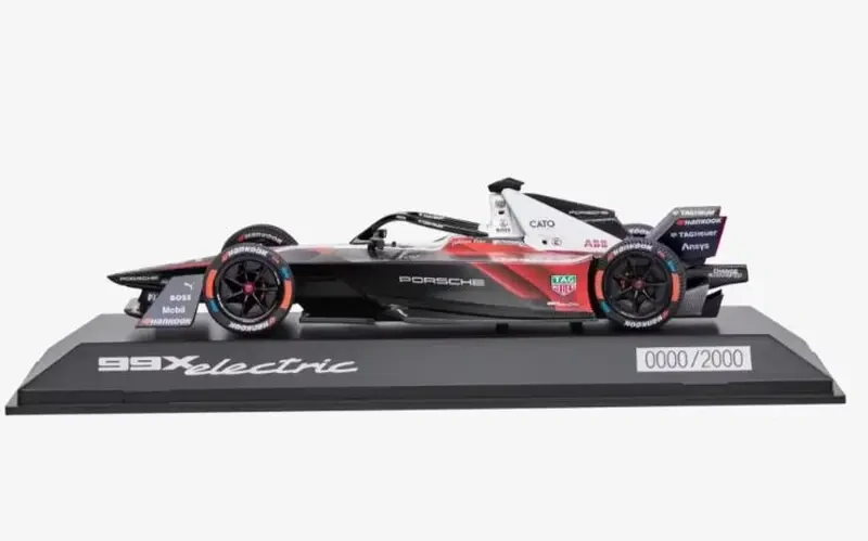 PORSCHE 99x Electric Ltd Model 1:43 šedá