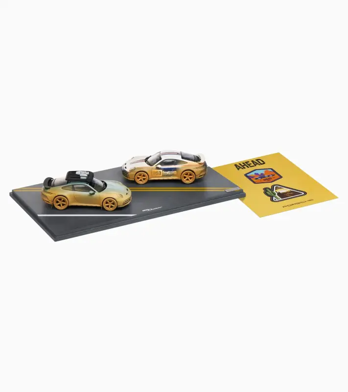 PORSCHE 911 Targa Dakar (992) AHEAD Double set Model 1:43 dva modely 911 v zelené a modré zaprášené pískem