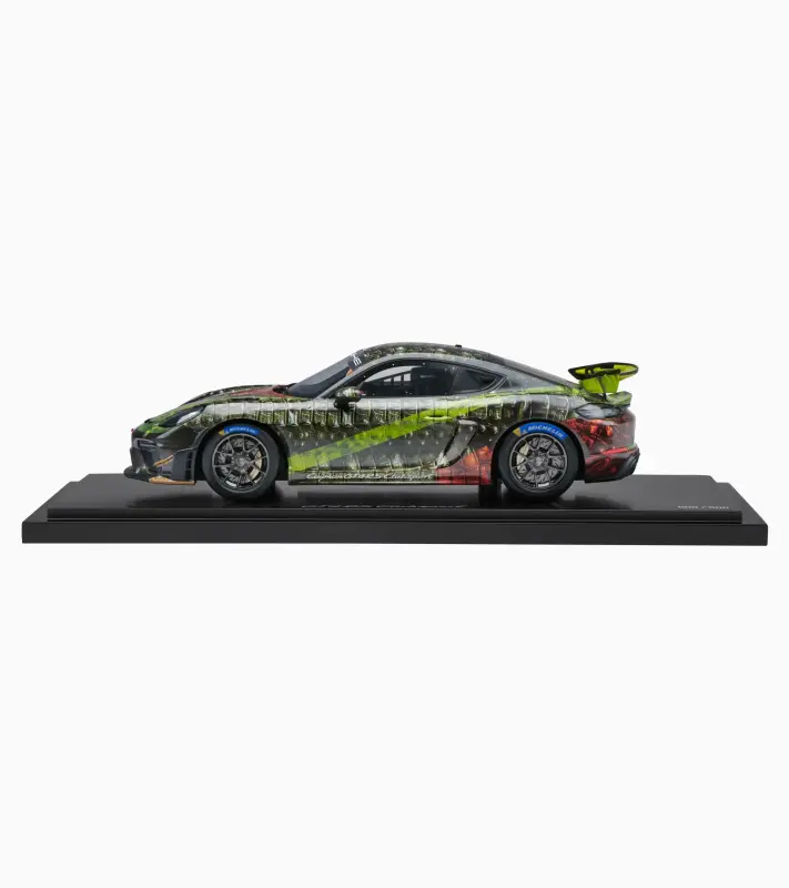 Porsche 718 Cayman GT4 RS Clubsport (982) 'Hunter' Limited Edition Model 1:18 