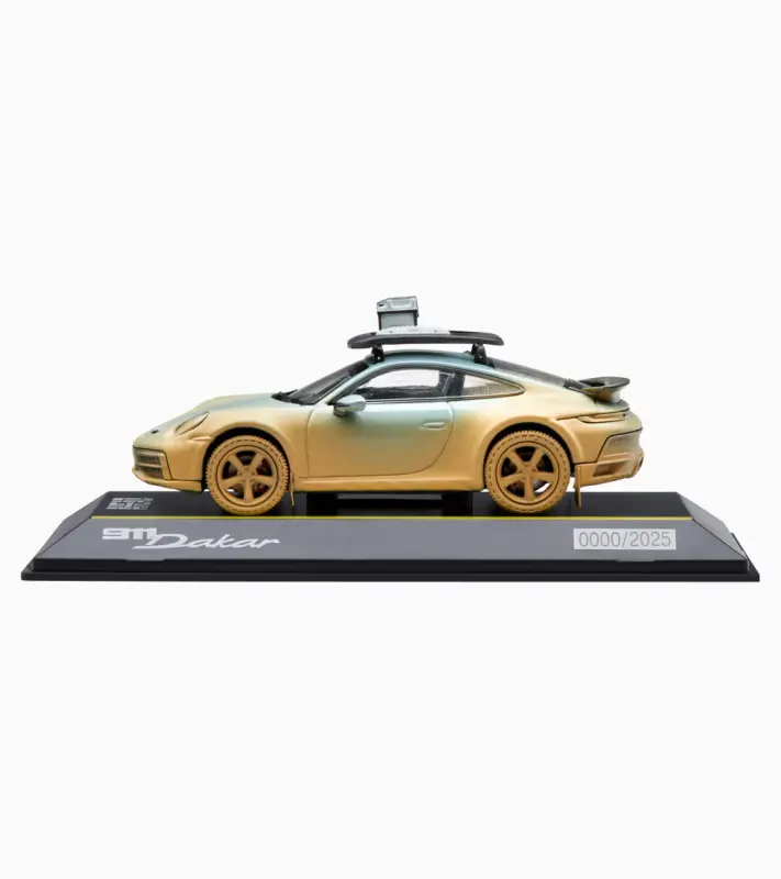 PORSCHE 911 Dakar (992.2) AHEAD Limited Edition Model 1:43 v pouštní zaprášené verzi v původní zelené