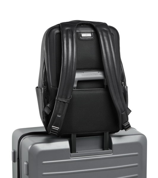 Porsche Design ROADSTER LEATHER BACKPACK M Batoh batůžek kožený černá black