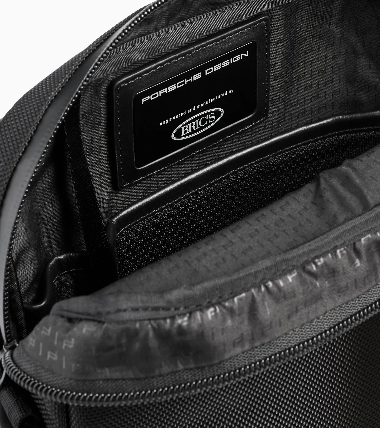 Porsche Design Roadster Pro Shoulder Bag XS malá taška přes rameno černá