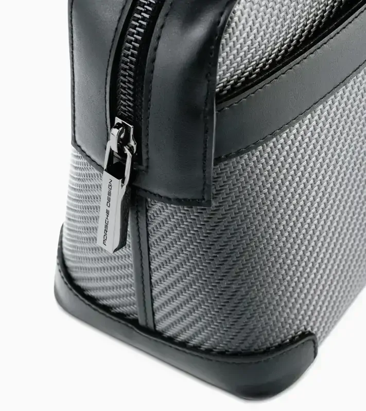PORSCHE DESIGN Carbon Washbag Taška toaletní kosmetická z uhlíkových vláken černá
