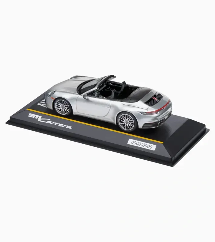 PORSCHE 911 Carrera Cabriolet (992) Ltd Model 1:43 stříbrná