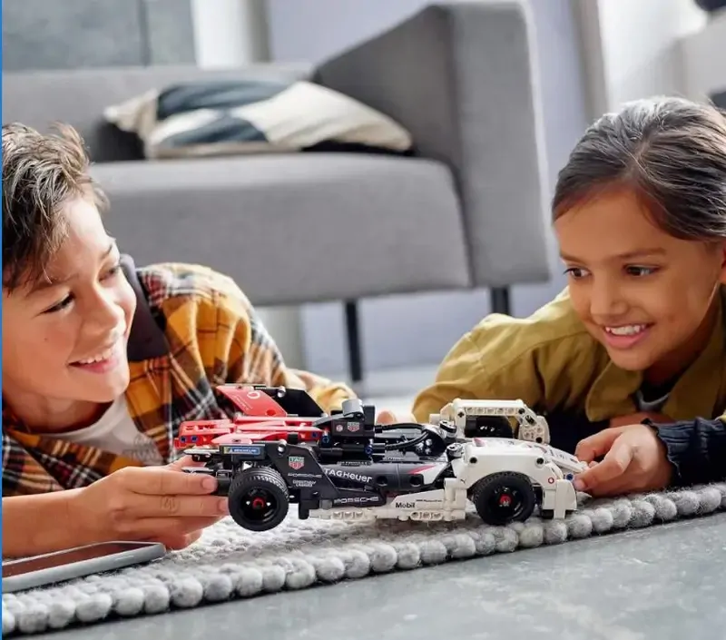 PORSCHE LEGO® Technic Formula E® Porsche 99X Electric Stavebnice Porsche 99X bílá
