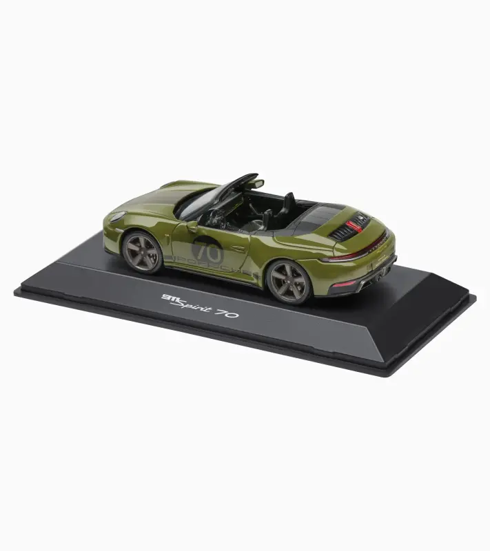 PORSCHE 911 GT3 Spirit 70 Model 1:43 provedení cabrio v olivově zelené