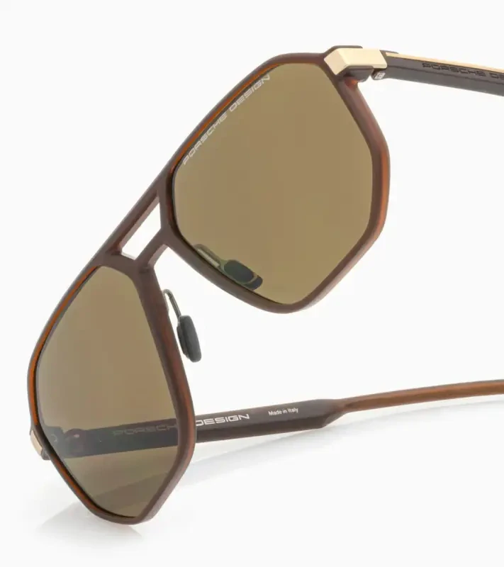 PORSCHE DESIGN P´86012 Sunglasses Neo Blade #2 Sluneční brýle typických tvarů a barev. Hnědozlatá varianta s kouřovými hnědými skly.