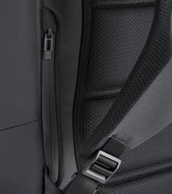 PORSCHE DESIGN Rucksack -  Stylový batoh nejen do města, černá barva