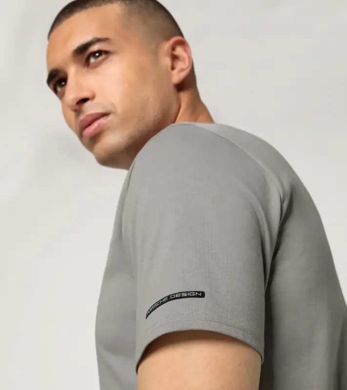 PORSCHE DESIGN Essential T-shirt Tričko sportovní s kulatým výstřihem a logem šedá