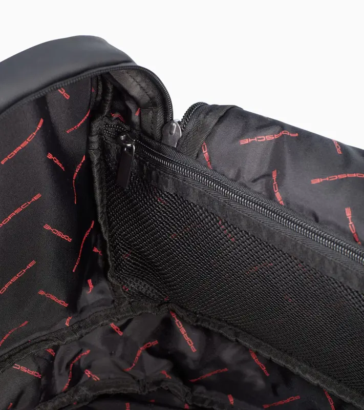 PORSCHE Urban Travel Duffle Bag Taška cestovní sportovní s nastavitelnou délkou černá s logem a červeným potiskem uvnitř