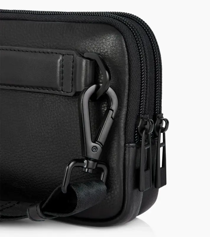 PORSCHE DESIGN Roadster Leather Travel Pouch Pouzdro diagonální kožené do města s vnitřním organizérem na zip černé