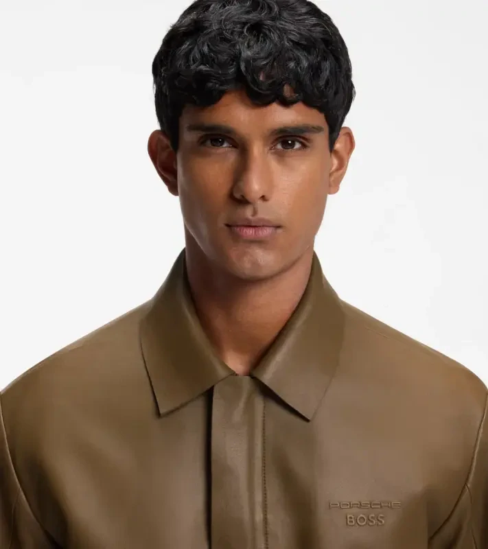 PORSCHE DESIGN Leather Jacket with concealed magnetic closure Porsche x BOSS Bunda kožená se zipem a krycí légou na magnetky s reliéfním logem hnědá camelka