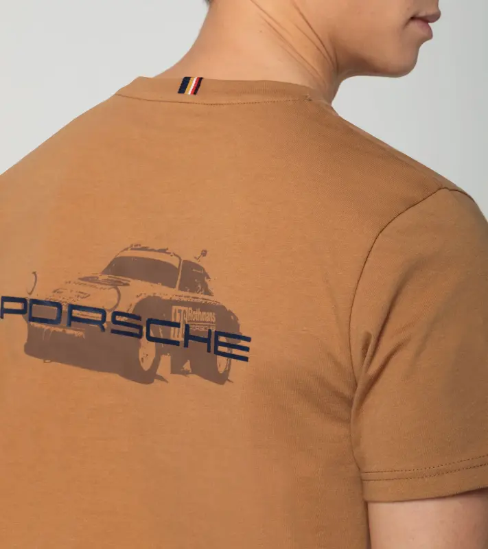PORSCHE T-Shirt Unisex Roughroads Tričko s kulatým výstřihem a potiskem Porsche 953 pískově hnědá 