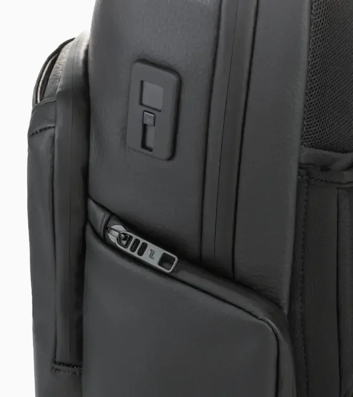 PORSCHE DESIGN Urban Eco RL Backpack S Batoh do města velikost S černý
