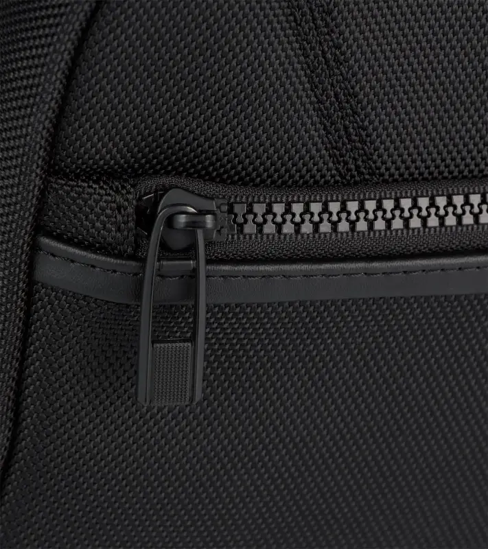 PORSCHE DESIGN Roadster Nylon Washbag Hygienická taška s vnitřním organizérem černá