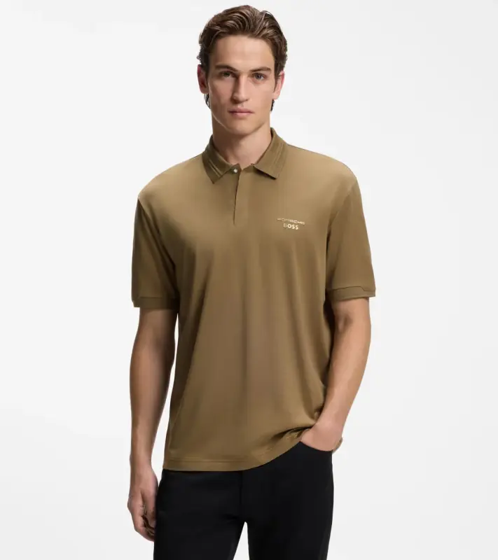 PORSCHE DESIGN Polo Shirt with gloss branding Porsche x BOSS  Polokošile tričko s límečkem a knoflíčky s reliéfní grafikou hnědá camelka
