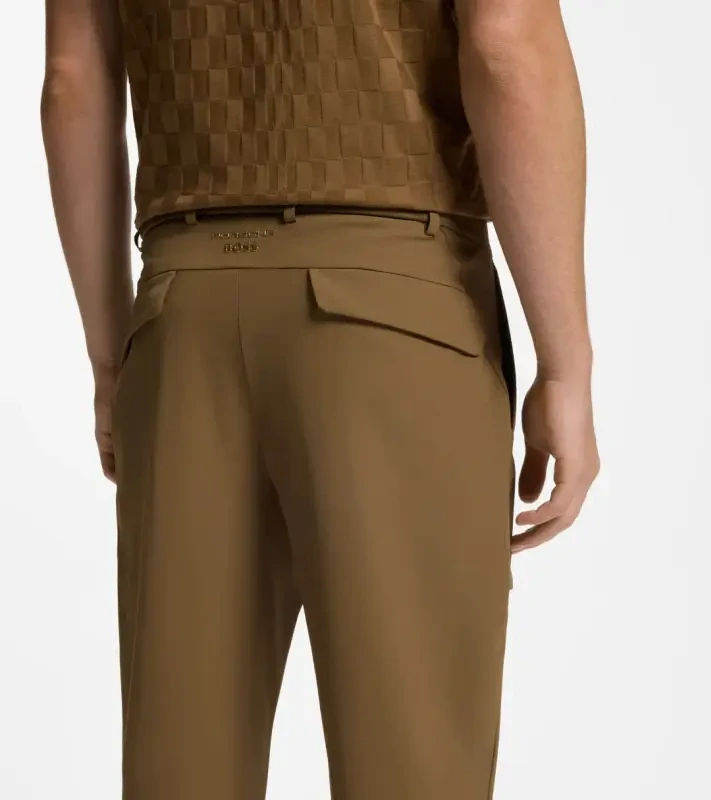 PORSCHE DESIGN Regular-fit Trousers in stretch fabric Porsche x BOSS Kalhoty neformální i volnočasové s reliéfním logem mírně strečové hnědé camelka