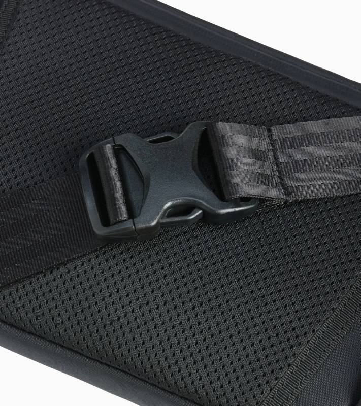 PORSCHE DESIGN X-Body Bag Sportovní malá taška na drobné věcí černá
