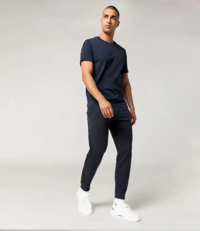 PORSCHE DESIGN Leisure T-shirt Tričko sportovní s kulatým výstřihem a s černým lemem a logem na rukávu tmavě modrá