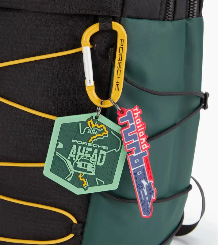 PORSCHE Backpack AHEAD M Batoh volnočasový na cesty černý se zelenými a žlutými prvky s přihrádkou na notebook