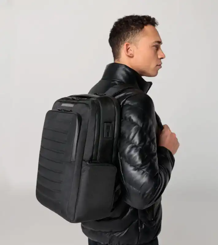 Porsche Design Roadster Pro Backpack L batoh černý