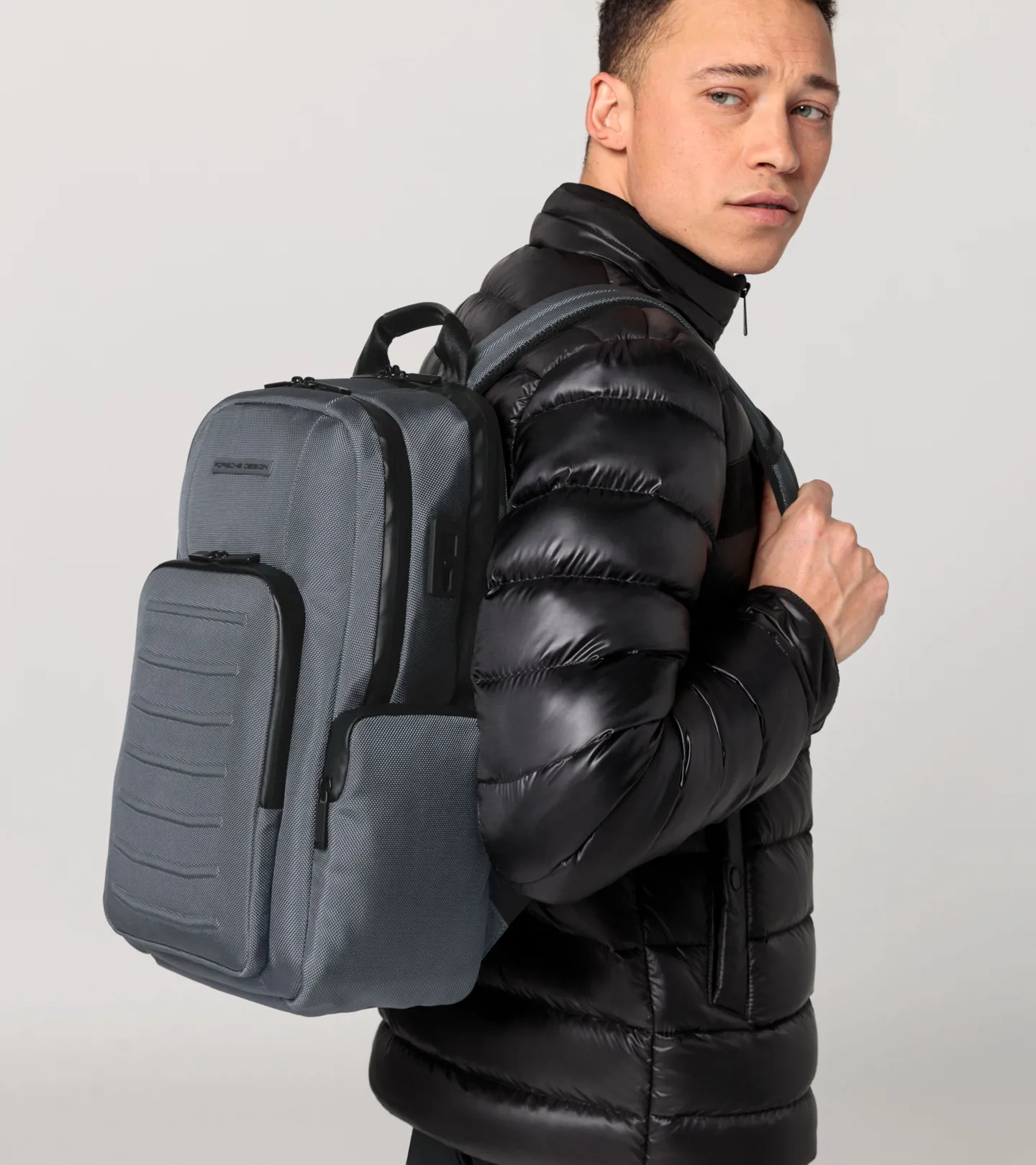 Roadster Pro Backpack M1 batoh šedý