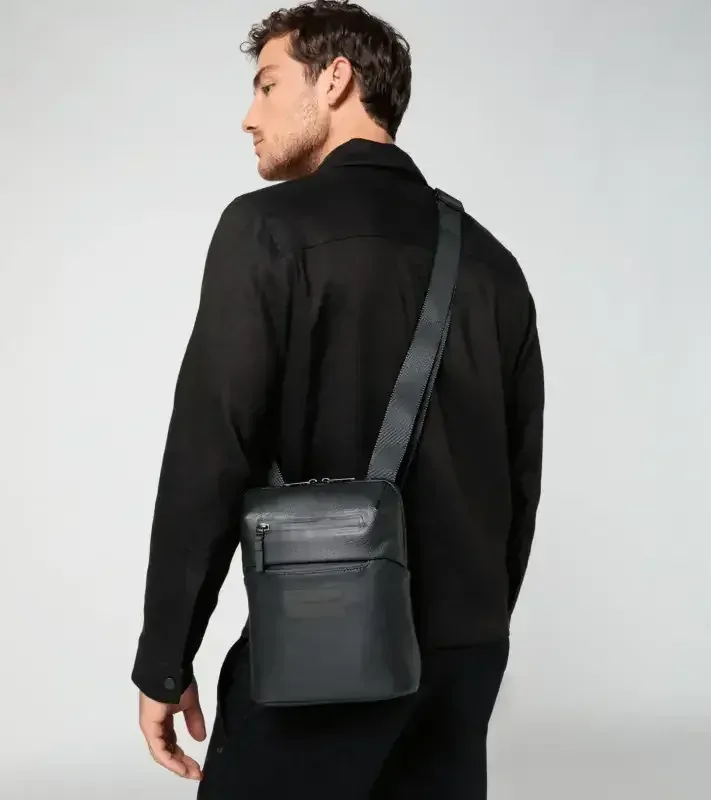 PORSCHE DESIGN Urban Eco RL Shoulder Bag Taška přes rameno černá