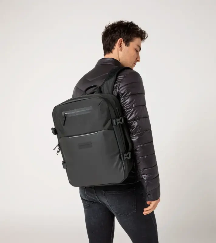 PORSCHE DESIGN Urban Eco travel Backpack Batoh do města i na cesty černý