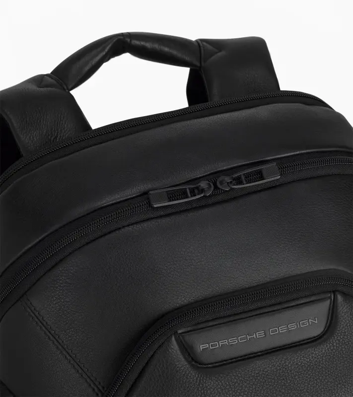PORSCHE DESIGN Roadster Leather Backpack L Batoh kožený do města s přihrádkou na notebook 15.5" s organizérem a kapsami na zip černý