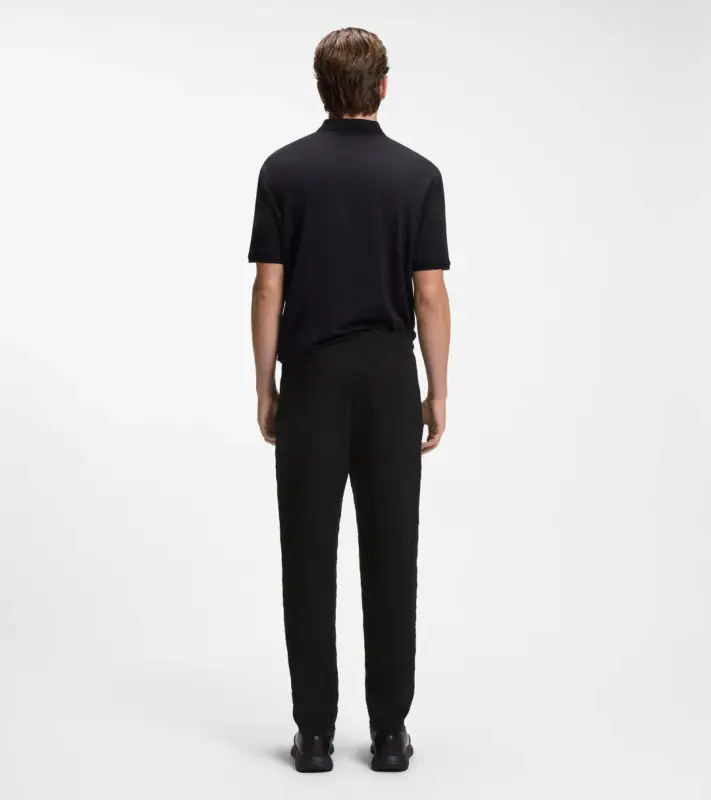 PORSCHE DESIGN Tracksuit Bottoms with Pascha Pattern Porsche x BOSS  Kalhoty volnočasové sportovní se žakárovým vzorem šachovnice v černé